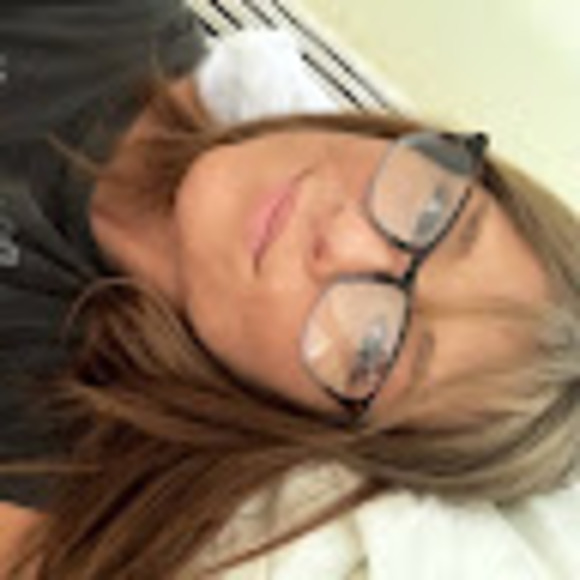 Meet your Posher, Jessica - Picture 1 of 1